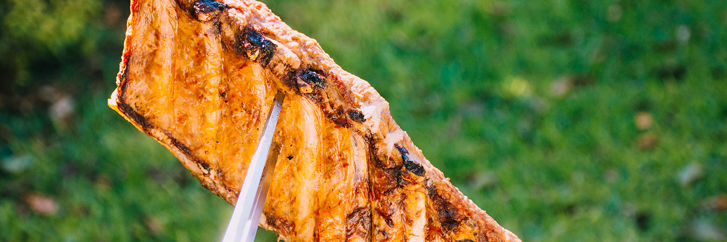 cómo ahumar carne en barril